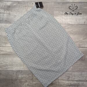 Liz Claiborne Pull On Pencil Skirt Size S